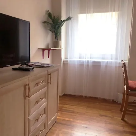 V57 Oktogon Appartamento *